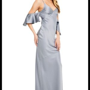 ASTR THE LABEL SILVER MAXI KENDRA DRESS IN SIZE SMALL - NEVER WORN JUST TRIED ON